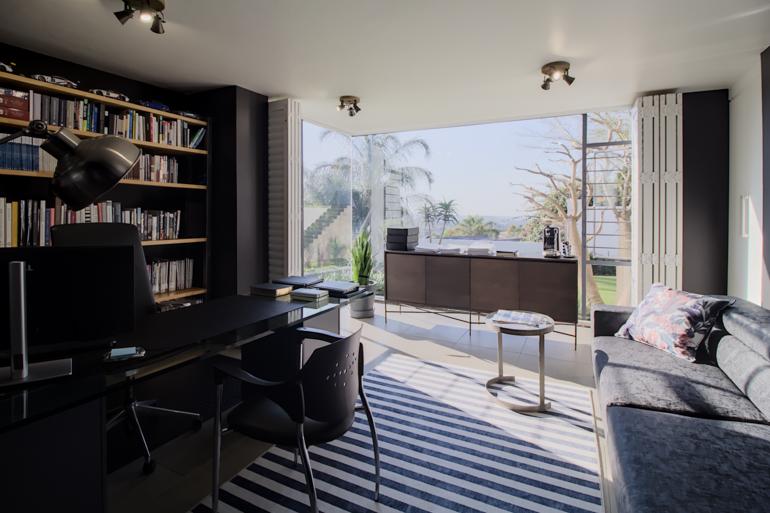 5 Bedroom Property for Sale in Waterkloof Heights Gauteng