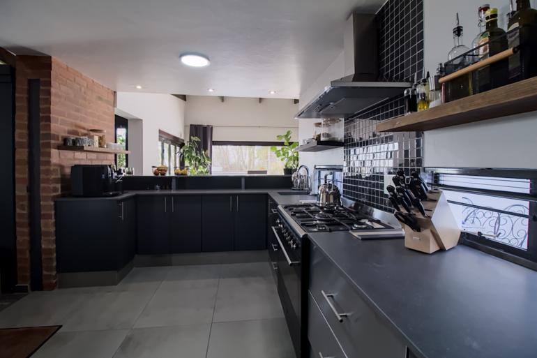5 Bedroom Property for Sale in Waterkloof Heights Gauteng