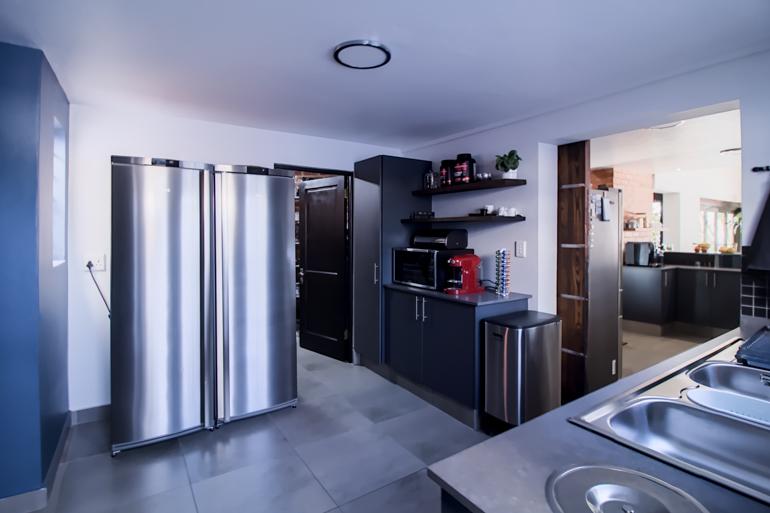 5 Bedroom Property for Sale in Waterkloof Heights Gauteng