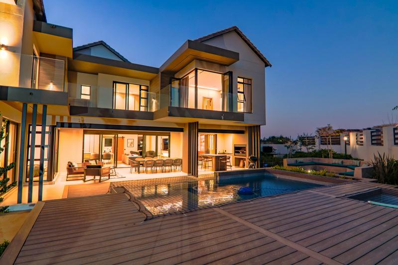 6 Bedroom Property for Sale in Copperleaf Estate Gauteng