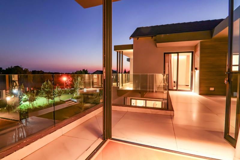 6 Bedroom Property for Sale in Copperleaf Estate Gauteng