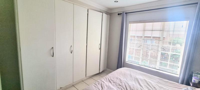 2 Bedroom Property for Sale in Amberfield Gauteng