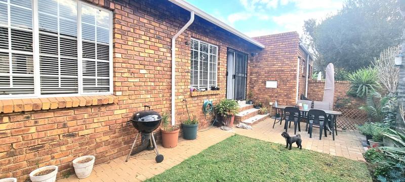 2 Bedroom Property for Sale in Amberfield Gauteng