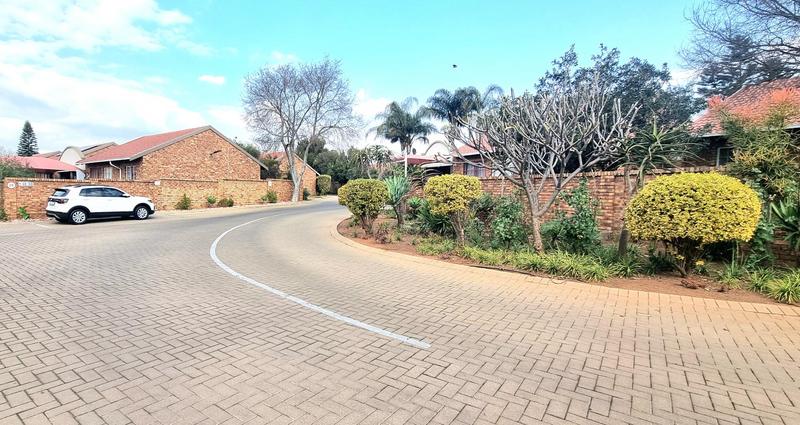2 Bedroom Property for Sale in Amberfield Gauteng