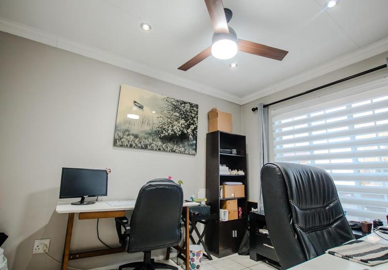 2 Bedroom Property for Sale in Amberfield Gauteng