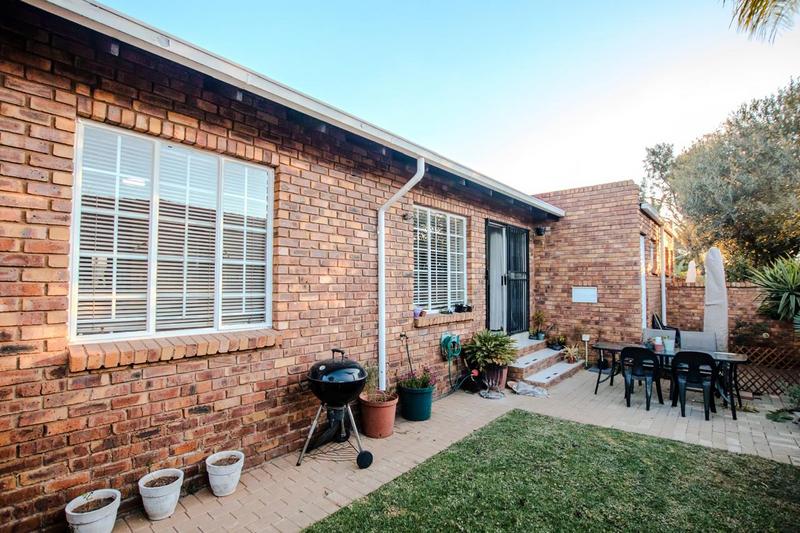 2 Bedroom Property for Sale in Amberfield Gauteng