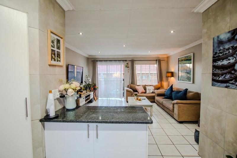2 Bedroom Property for Sale in Amberfield Gauteng
