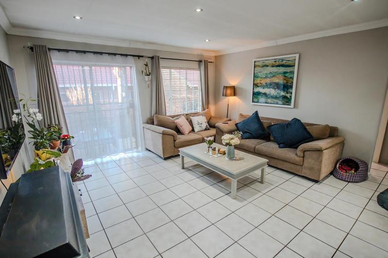 2 Bedroom Property for Sale in Amberfield Gauteng
