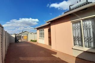 3 Bedroom Property for Sale in Sky City Gauteng