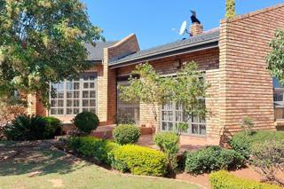 4 Bedroom Property for Sale in Spruit View Gauteng