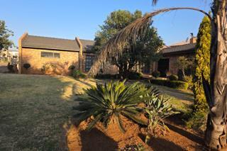 4 Bedroom Property for Sale in Spruit View Gauteng