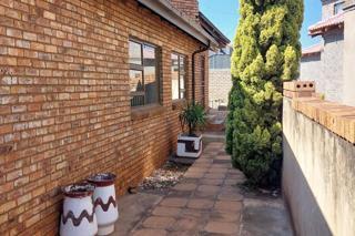 4 Bedroom Property for Sale in Spruit View Gauteng