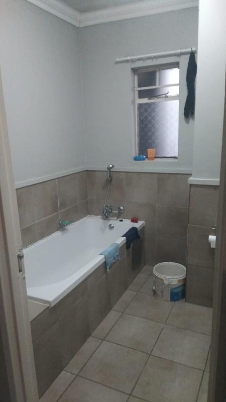 2 Bedroom Property for Sale in Fleurhof Gauteng