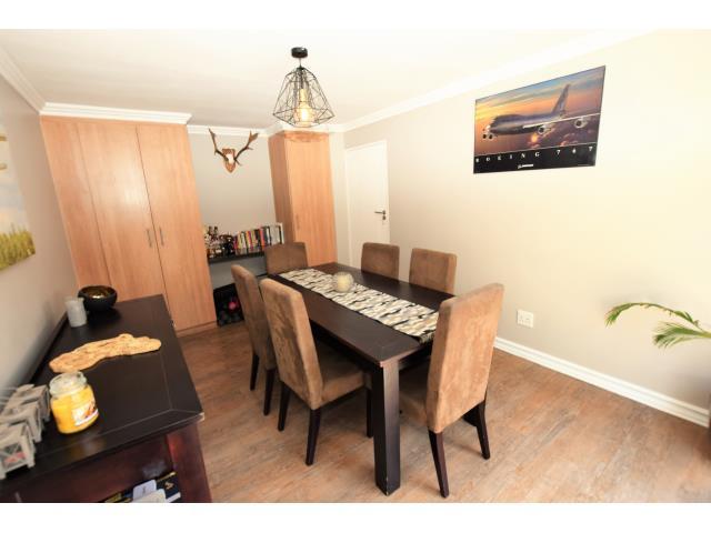 To Let 2 Bedroom Property for Rent in Craigavon Gauteng