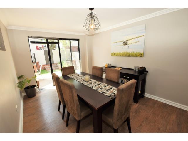 To Let 2 Bedroom Property for Rent in Craigavon Gauteng