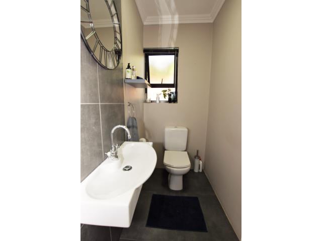 To Let 2 Bedroom Property for Rent in Craigavon Gauteng