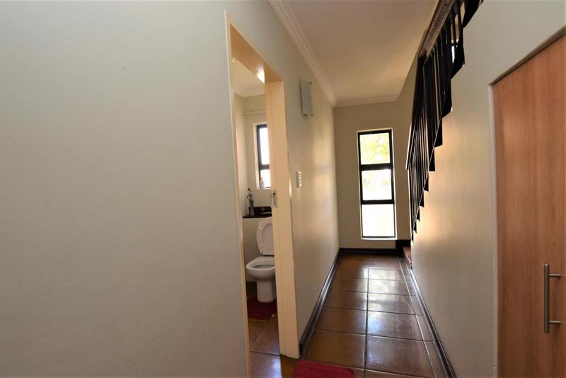 To Let 3 Bedroom Property for Rent in Fourways Gauteng