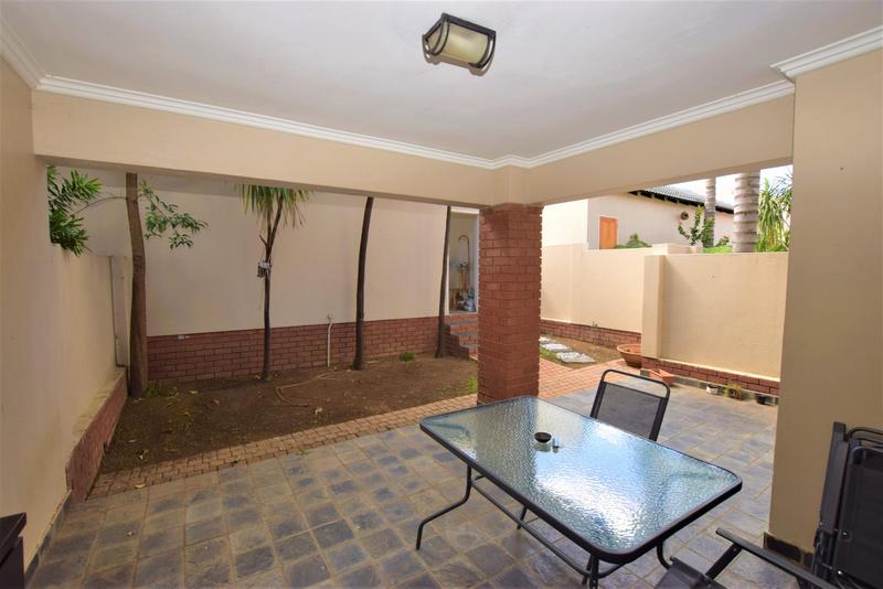 To Let 3 Bedroom Property for Rent in Fourways Gauteng