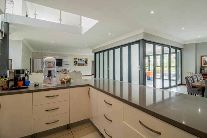 5 Bedroom Property for Sale in Midstream Ridge Gauteng