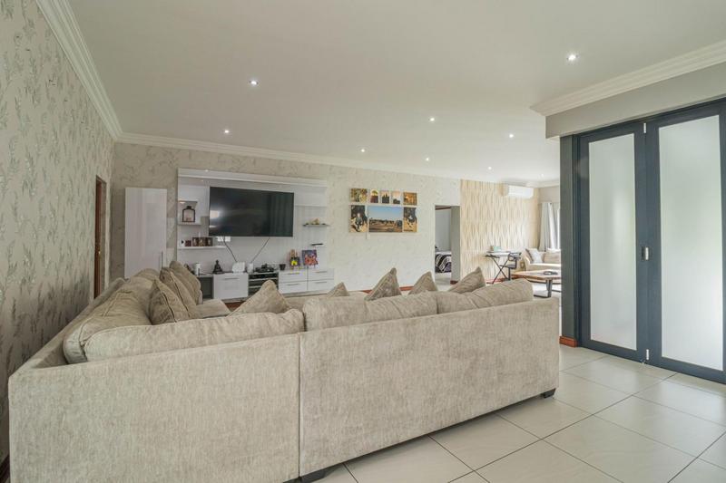 5 Bedroom Property for Sale in Midstream Ridge Gauteng