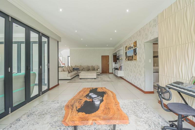 5 Bedroom Property for Sale in Midstream Ridge Gauteng