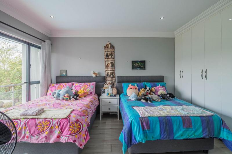 5 Bedroom Property for Sale in Midstream Ridge Gauteng