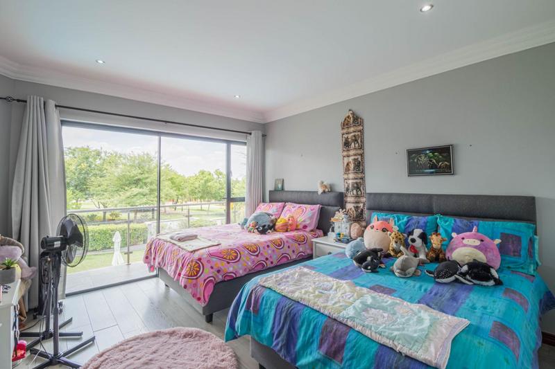 5 Bedroom Property for Sale in Midstream Ridge Gauteng