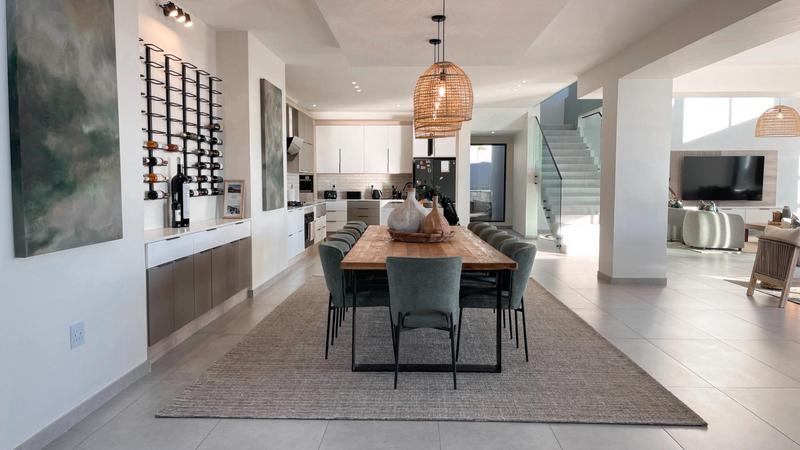 5 Bedroom Property for Sale in Midstream Heights Gauteng