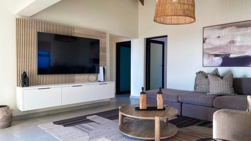 5 Bedroom Property for Sale in Midstream Heights Gauteng