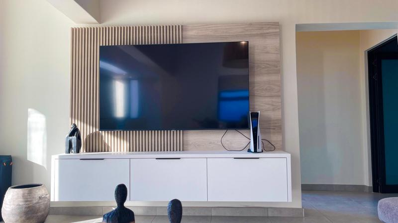 5 Bedroom Property for Sale in Midstream Heights Gauteng