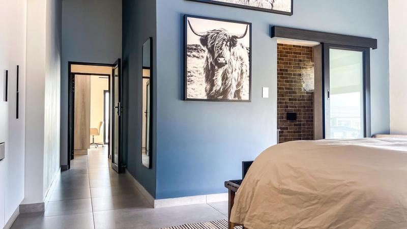 5 Bedroom Property for Sale in Midstream Heights Gauteng