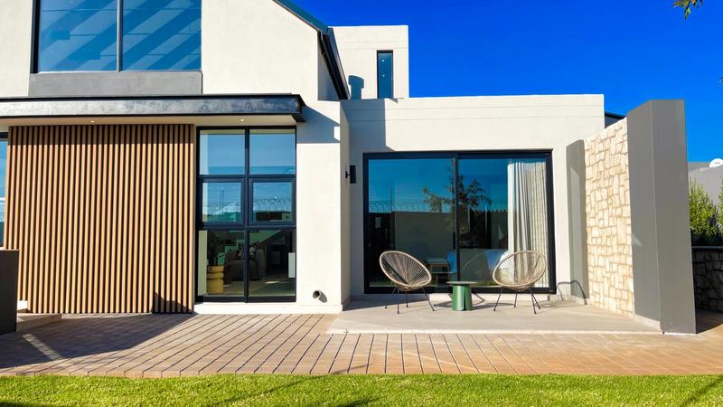 5 Bedroom Property for Sale in Midstream Heights Gauteng