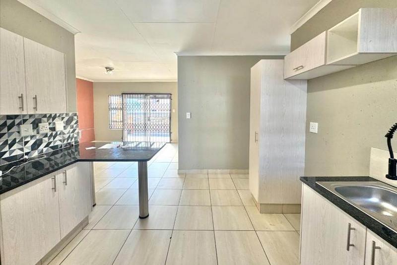 3 Bedroom Property for Sale in Roseacre Gauteng