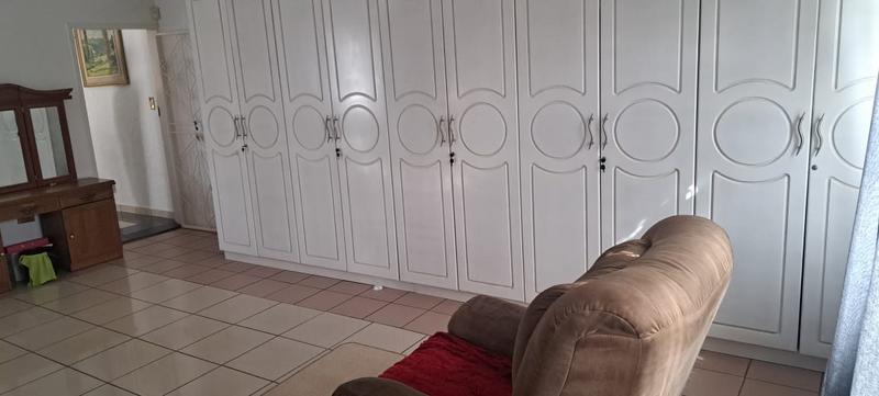 6 Bedroom Property for Sale in Ennerdale Gauteng