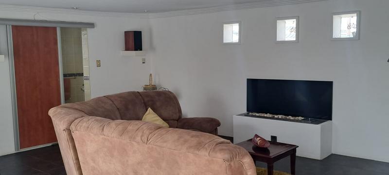 6 Bedroom Property for Sale in Ennerdale Gauteng