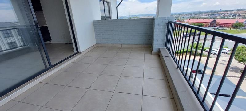 To Let 1 Bedroom Property for Rent in Bryanston Gauteng
