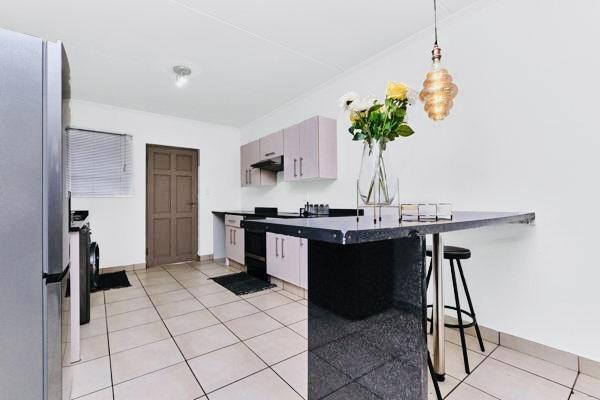 To Let 3 Bedroom Property for Rent in Beverley Gauteng