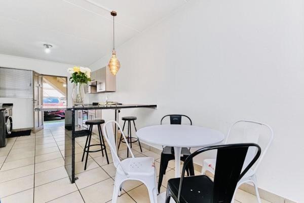 To Let 3 Bedroom Property for Rent in Beverley Gauteng
