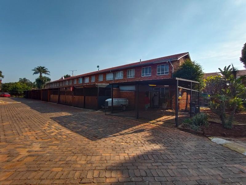 2 Bedroom Property for Sale in Dorandia Gauteng