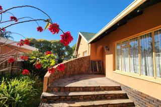 3 Bedroom Property for Sale in Dorandia Gauteng