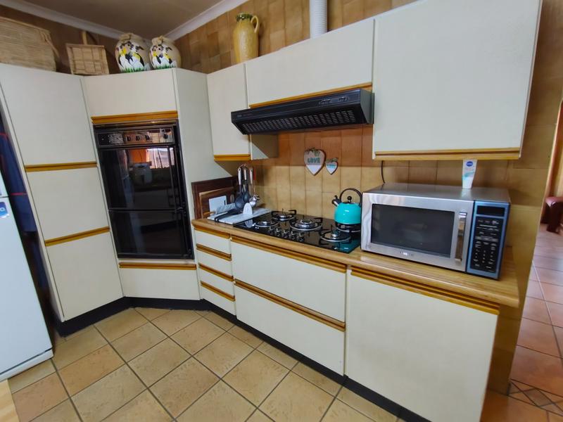 3 Bedroom Property for Sale in Dorandia Gauteng