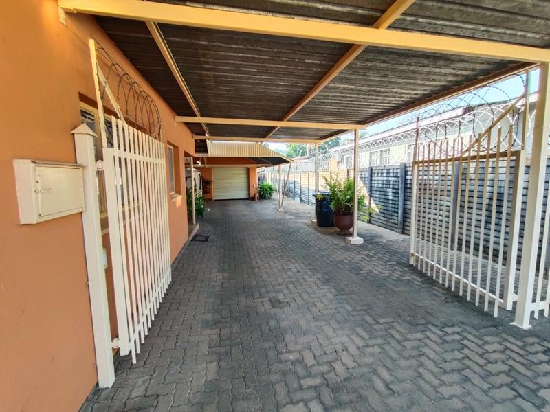 3 Bedroom Property for Sale in Dorandia Gauteng