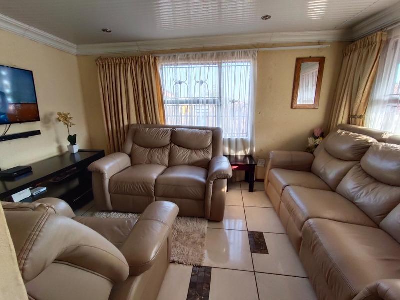 3 Bedroom Property for Sale in The Orchards Gauteng