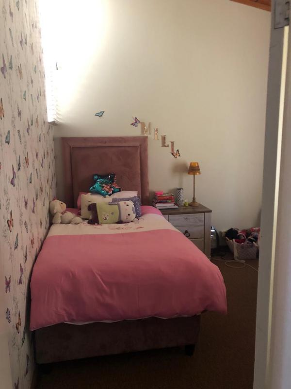 To Let 2 Bedroom Property for Rent in Senderwood Gauteng