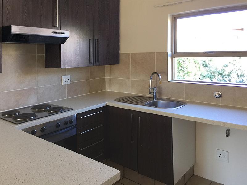 To Let 2 Bedroom Property for Rent in Lonehill Gauteng