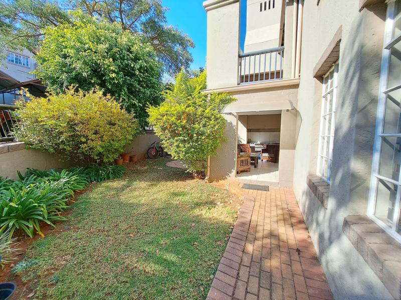 To Let 2 Bedroom Property for Rent in Faerie Glen Gauteng