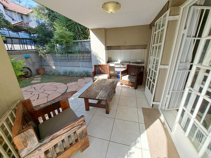 To Let 2 Bedroom Property for Rent in Faerie Glen Gauteng