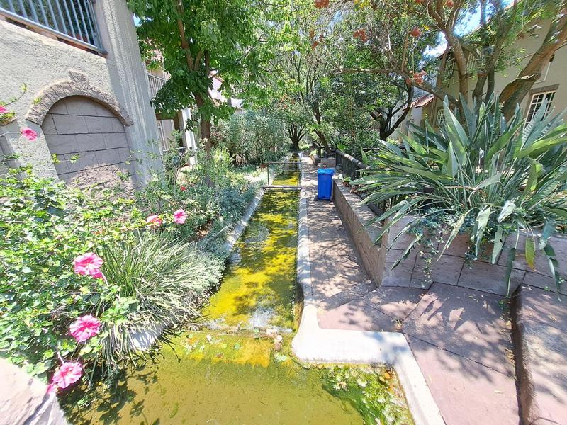 To Let 2 Bedroom Property for Rent in Faerie Glen Gauteng