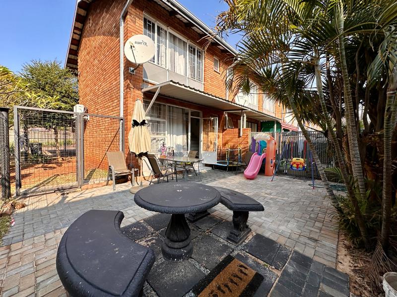 2 Bedroom Property for Sale in Dorandia Gauteng