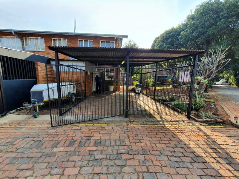 2 Bedroom Property for Sale in Dorandia Gauteng